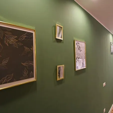 Delicious 2 Bed And Garden By Yh * Rom