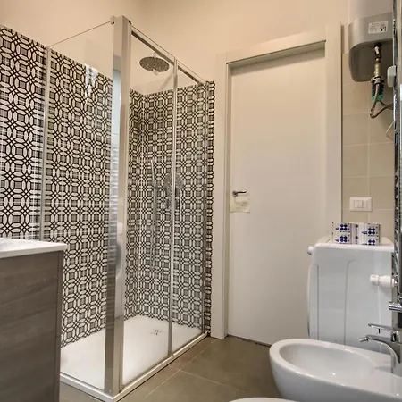 Apartment Delicious 2 Bed And Garden By Yh